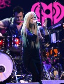 Avril-Lavigne-17
