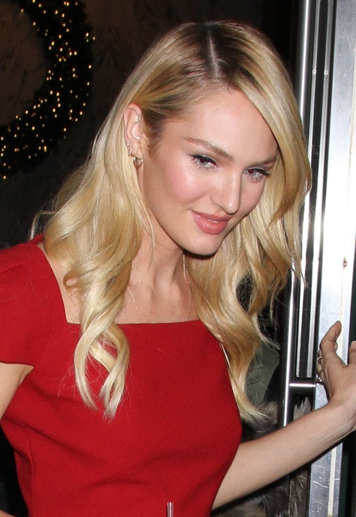 Candice-Swanepoel-3