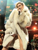 Miley-Cyrus-232