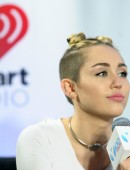 Miley-Cyrus-330