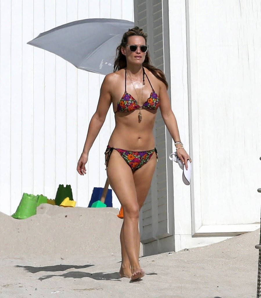 Molly-Sims-2
