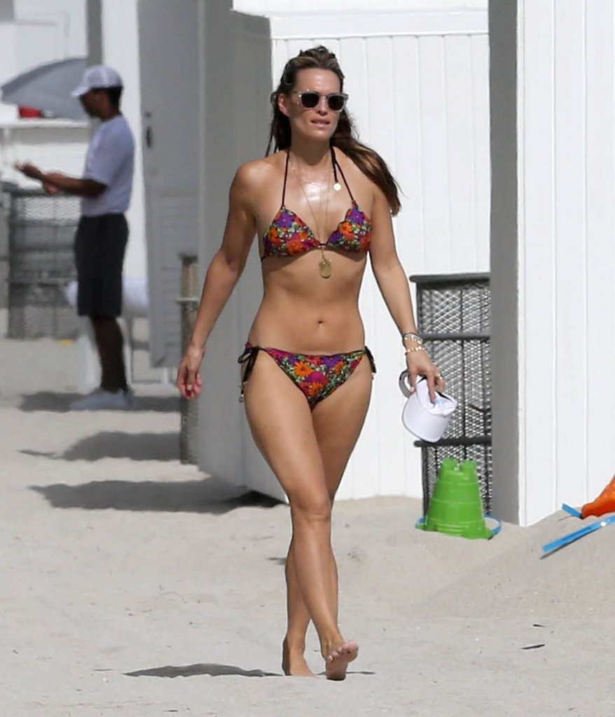 Molly-Sims-5