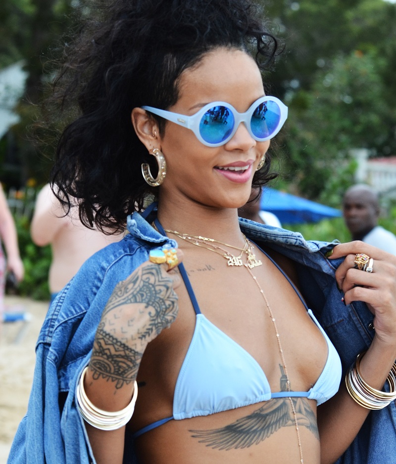 Rihanna-422