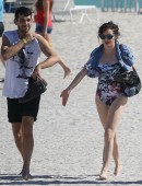 Rose-McGowan-60