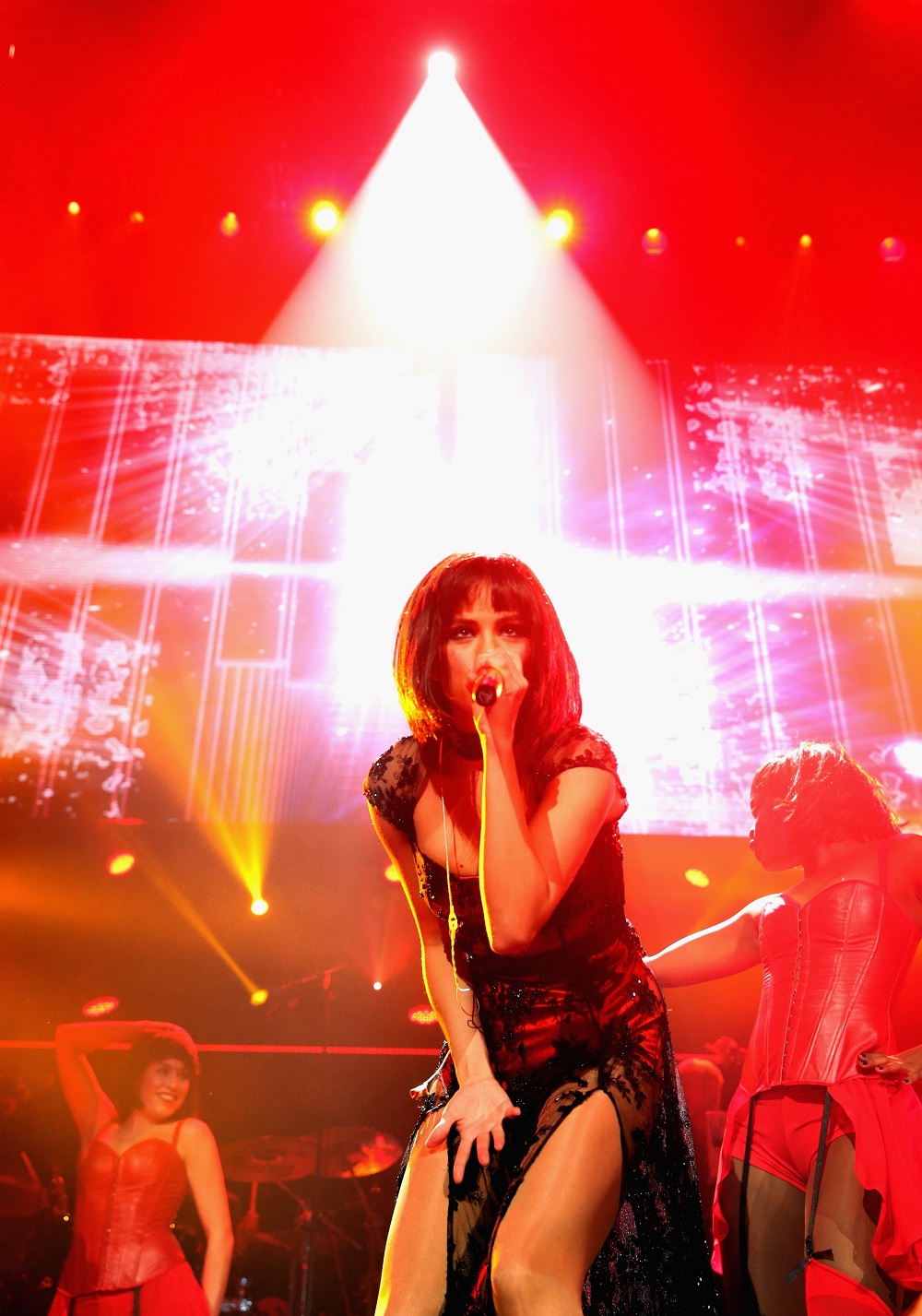 KIIS FM's Jingle Ball 2013 Presented By T-Mobile In Partnership With Samsung - Show