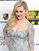 Abigail-Breslin-410