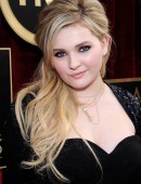Abigail-Breslin-451