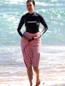 Anne-Hathaway-in-Bikini-5