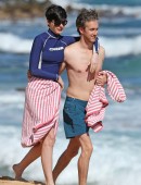 Anne-Hathaway-in-Bikini-6