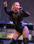 Iggy-Azalea-Booty-650