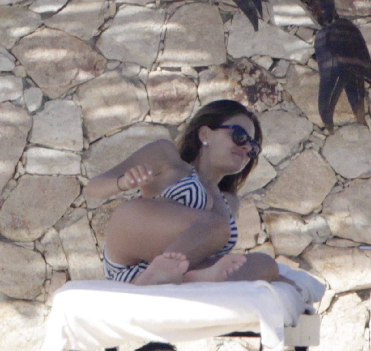 Maria-Menounos-17