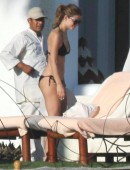 Maria-Menounos-8