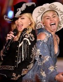 Miley-Cyrus-and-Madonna-at-MTV-Unplugged