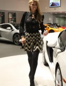 Paris-Hilton-McLaren-Beverly-Hills-5