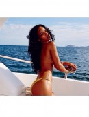 Rihanna-533