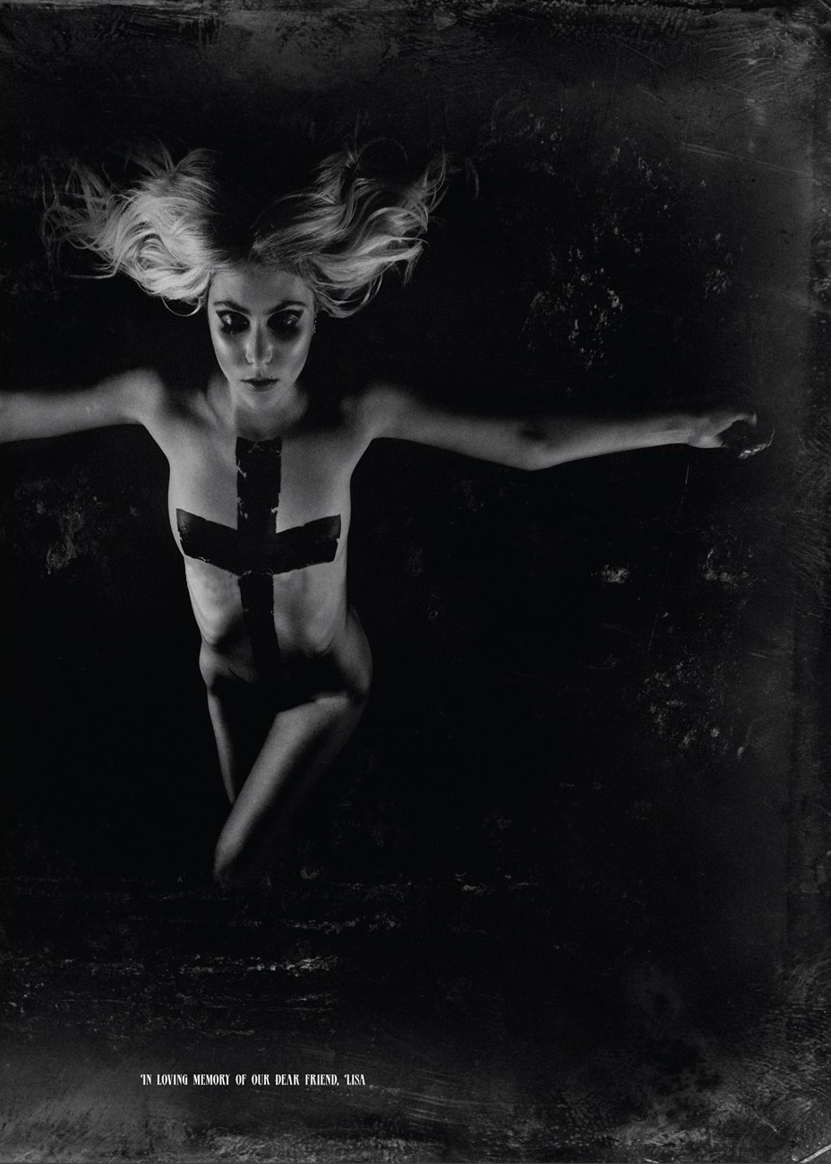 Taylor-Momsen-2