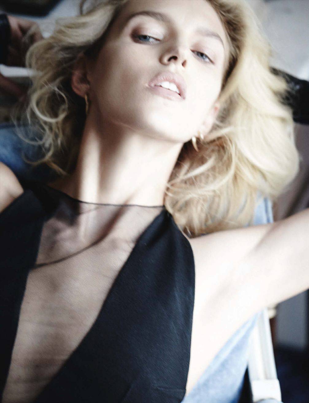 Anja-Rubik-1
