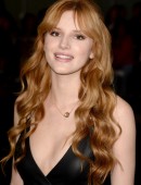 Bella-Thorne-13