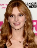 Bella-Thorne-15