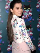 Hailee-Steinfeld-2