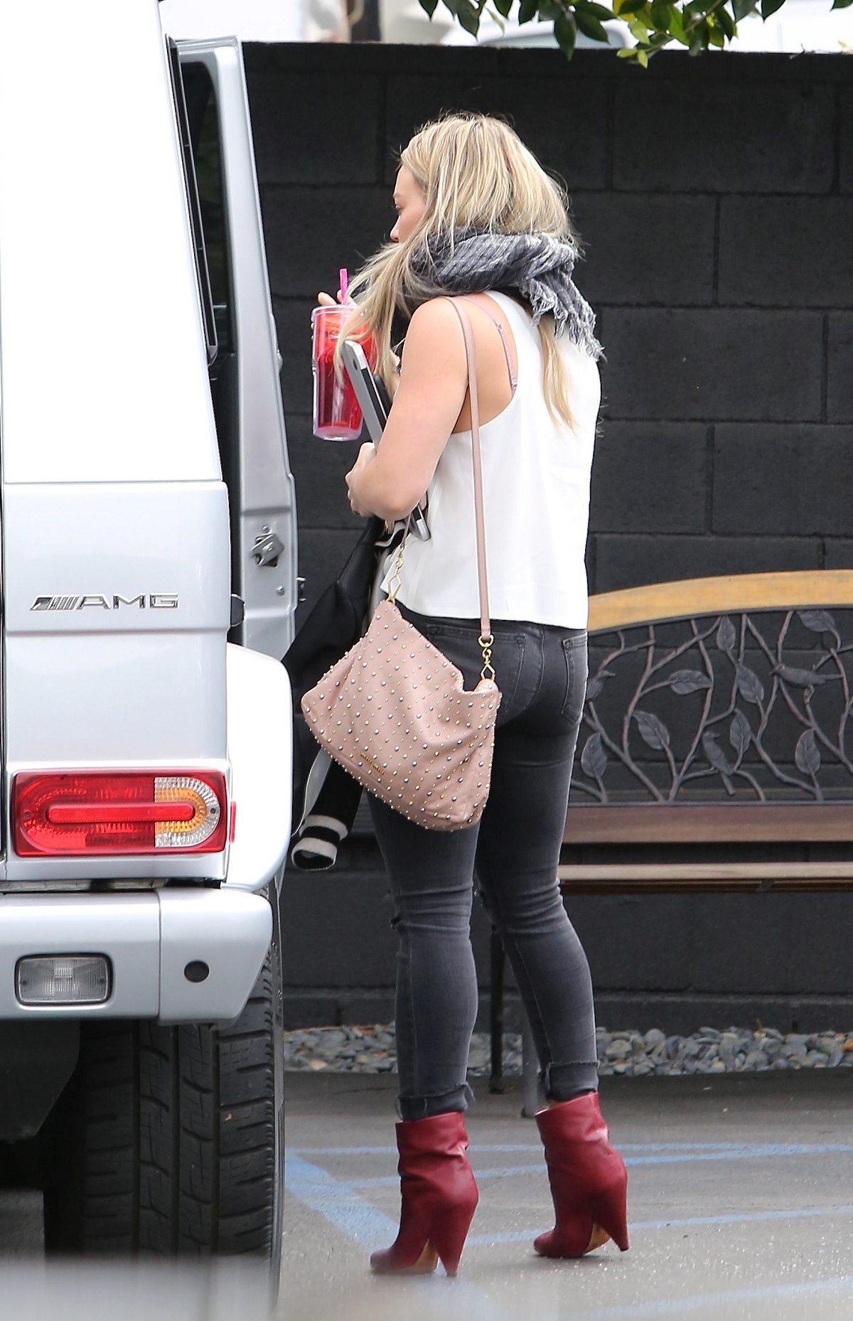 Hilary-Duff-876