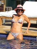 Kourtney-Kardashian-6