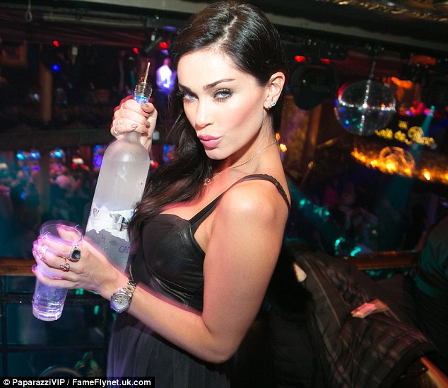 Luisa-Zissman-and-Jasmine-Waltz-19