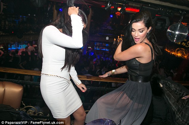 Luisa-Zissman-and-Jasmine-Waltz-21