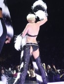 Miley-Cyrus-on-Bangerz-Tour-in-Anaheim-22