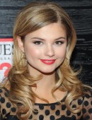 Stefanie-Scott-228