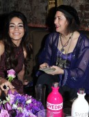 Vanessa-Hudgens-and-Kate-Mara-4