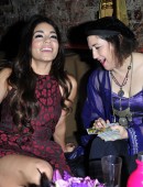 Vanessa-Hudgens-and-Kate-Mara-5