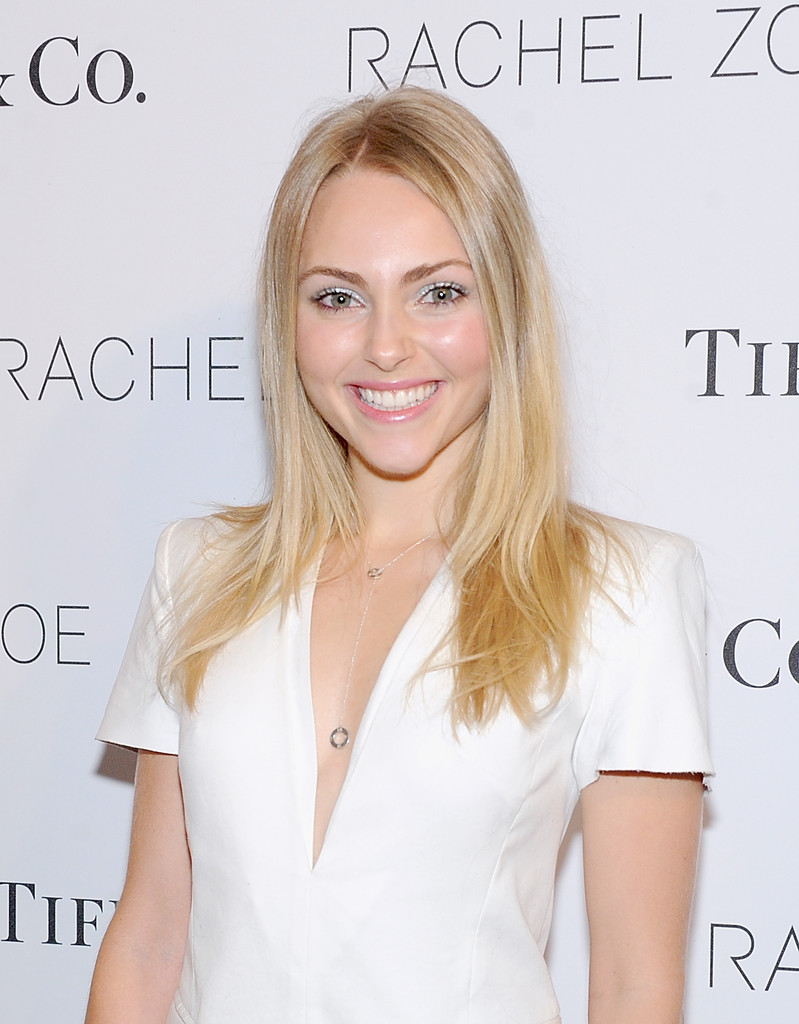 AnnaSophia-Robb-NY-1