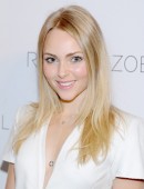 AnnaSophia-Robb-NY-6