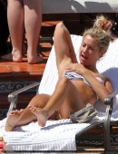 Ashley-Tisdale-12
