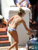 Ashley-Tisdale-15