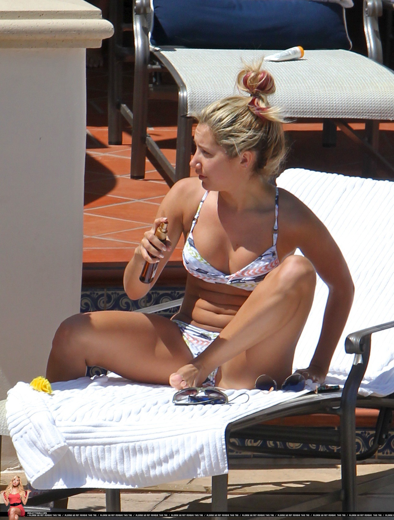 Ashley-Tisdale-6