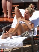 Ashley-Tisdale-8