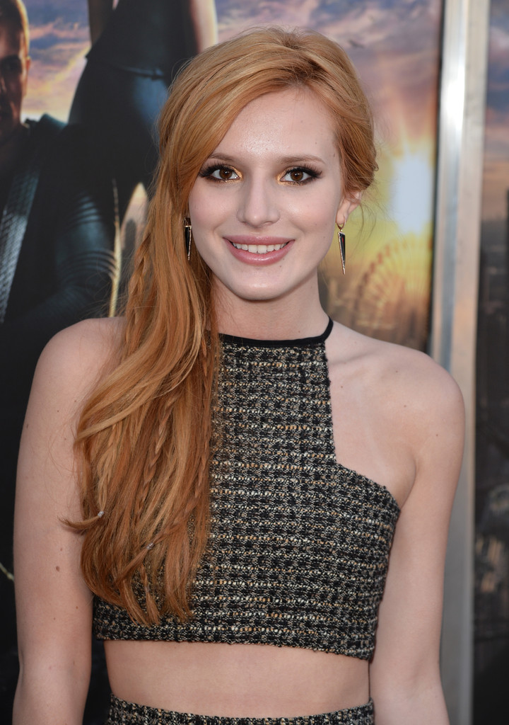 Bella-Thorne-and-Claudia-Lee-at-Divergent-Premiere-LA-1