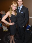 Beth Behrs, Andrew Rannells