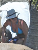 Britney-Spears-Bikini-Hawaii-11