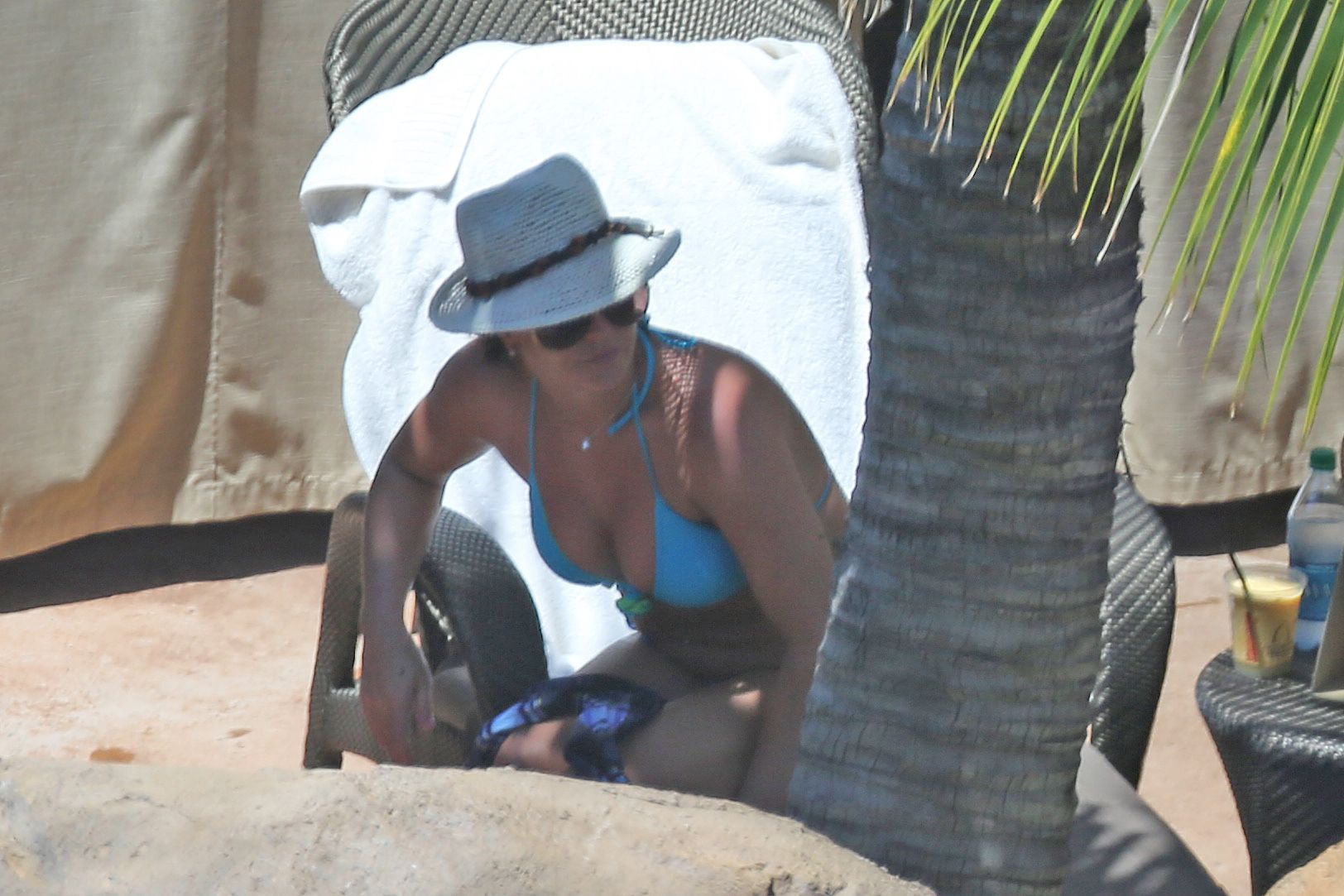 Britney-Spears-Bikini-Hawaii-11