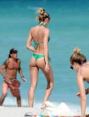 Candice-Swanepoel-4