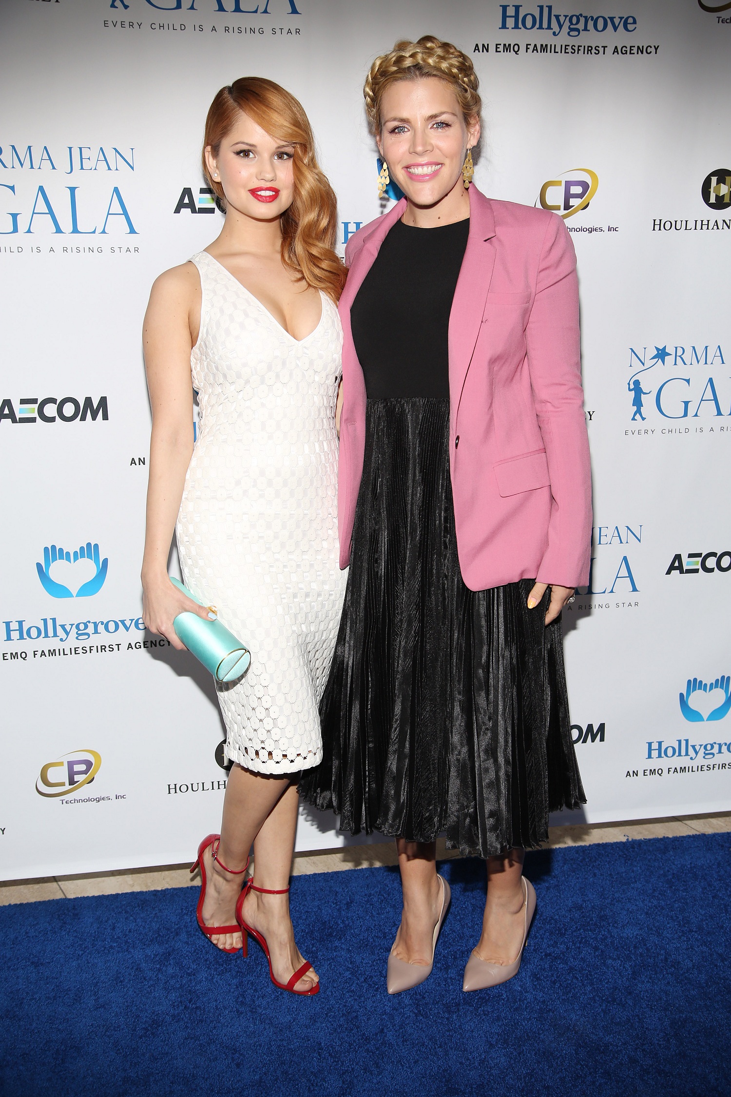 Debby Ryan, Busy Philipps