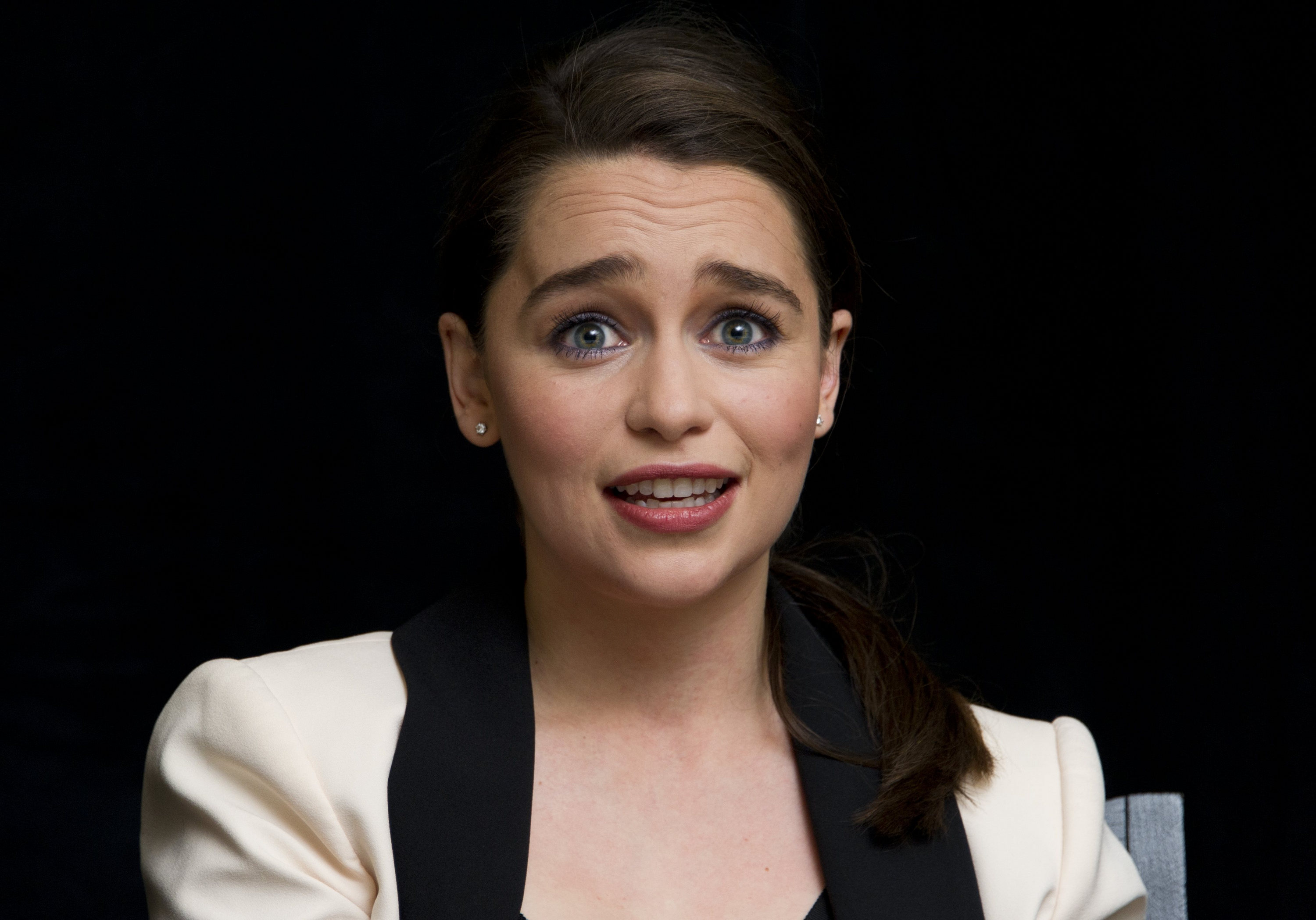 Emilia-Clarke-459