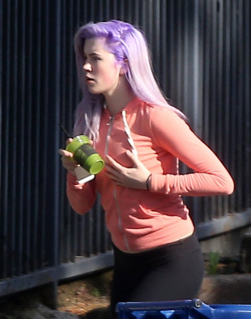 Ireland-Baldwin-Purple-Hair-8
