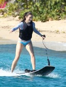Jessica-Biel-in-Bikini-in-Barbados-1