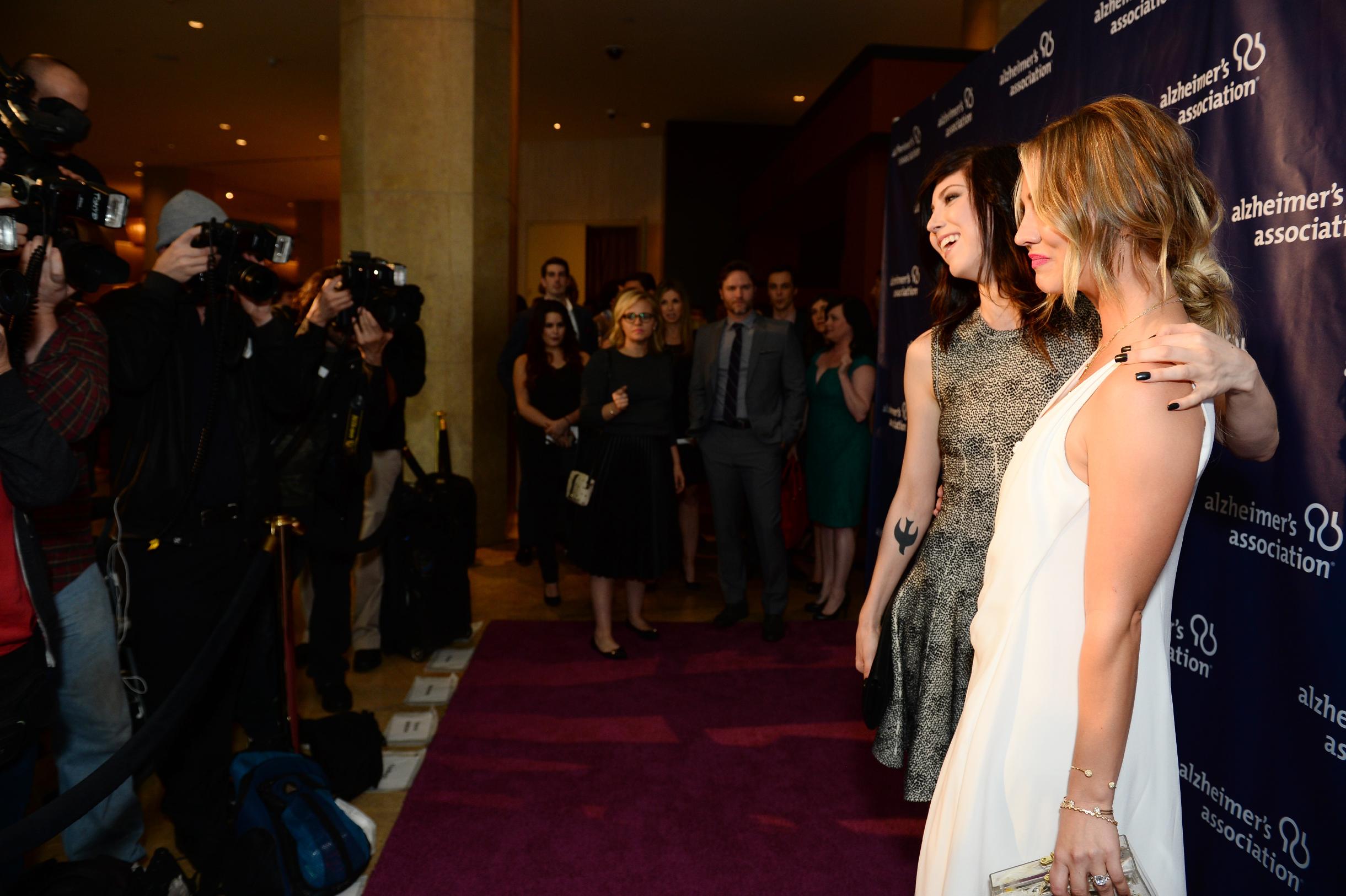 Kaley-Cuoco-A-Night-at-Sardi's-5