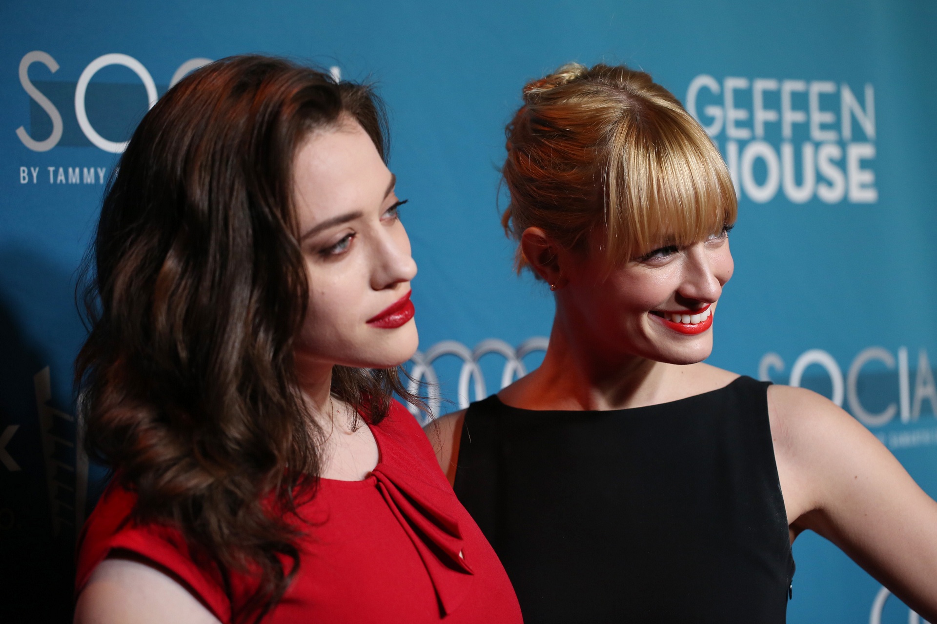 Kat Dennings, Beth Behrs
