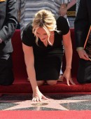 Kate-Winslet-Hollywood-Walk-of-Fame-8